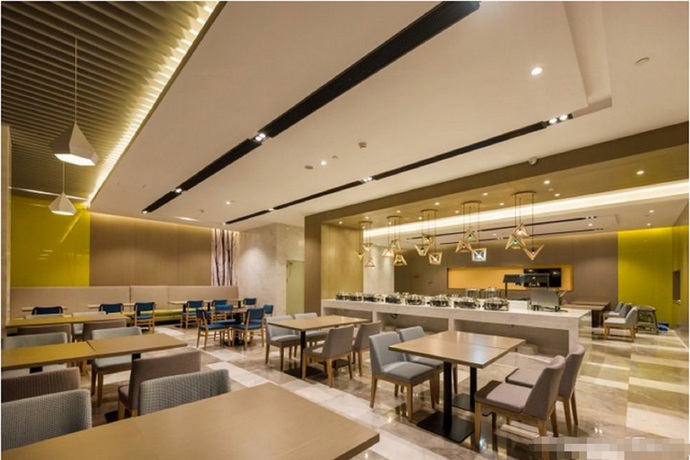 Imagen del bar/restaurante del Hotel City Holiday Guangzhou Baiyun Airport. Foto 4