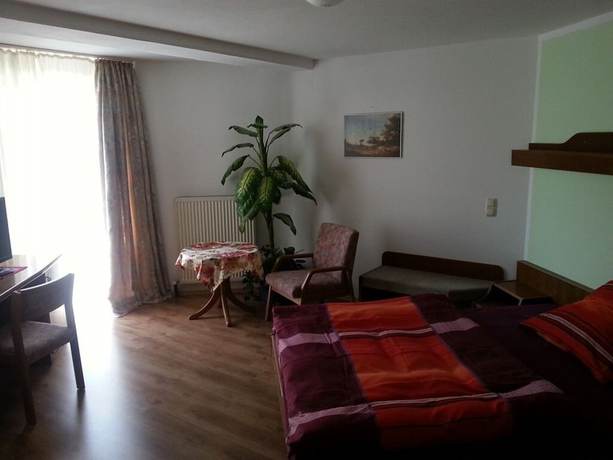 Imagen de la habitación del Hotel City Hotel Bauer. Foto 8