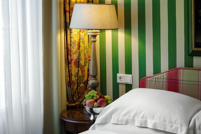 Imagen de la habitación del Hotel City House. Foto 5