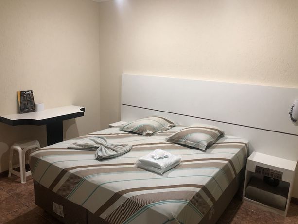 Imagen de la habitación del Hotel City II. Foto 7