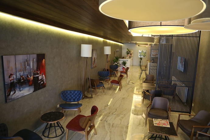 Imagen de los interiores del Hotel City Inegol. Foto 17
