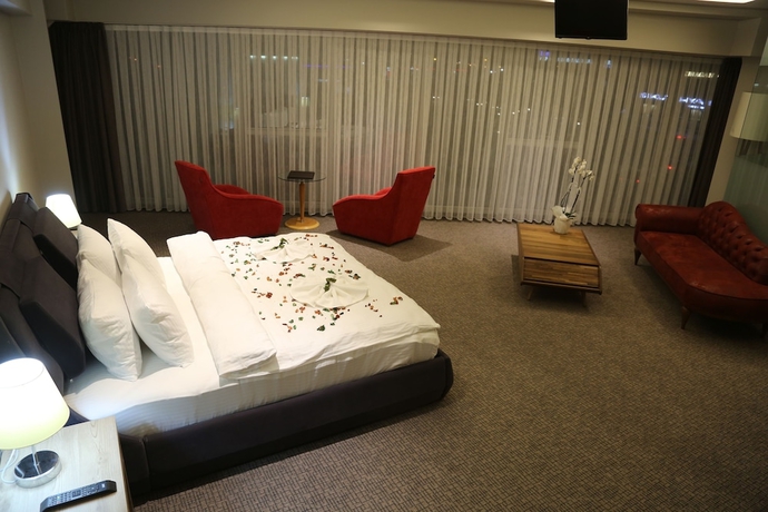 Imagen de la habitación del Hotel City Inegol. Foto 9