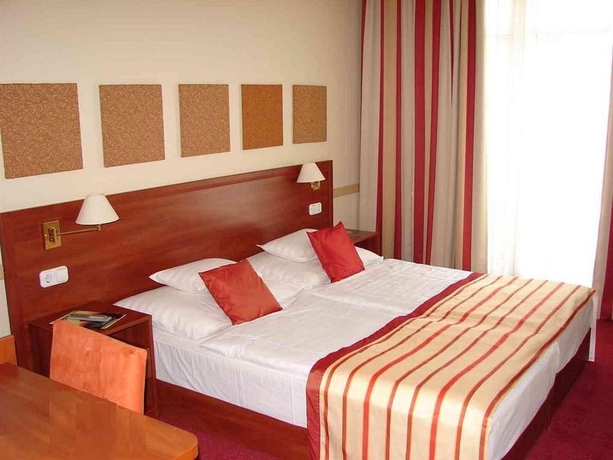 Imagen de la habitación del Hotel City Inn, Budapest. Foto 8
