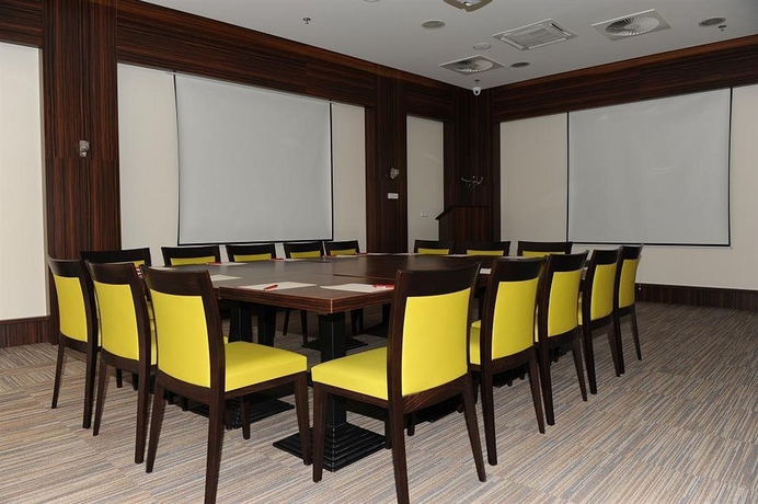 Imagen de los interiores del Hotel City Inn, Budapest. Foto 16