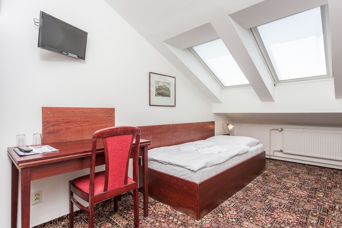 Imagen de la habitación del Hotel City Inn, Praga. Foto 2