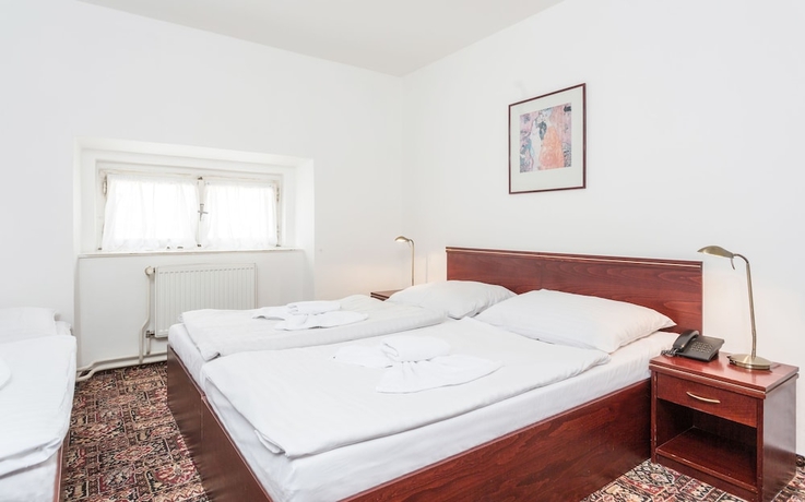 Imagen de la habitación del Hotel City Inn, Praga. Foto 7