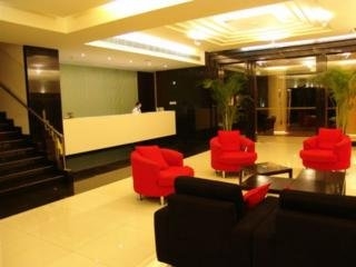 Imagen de los interiores del Hotel City Inn Xinqiao. Foto 9