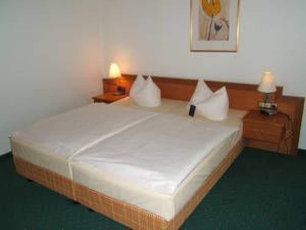 Imagen de la habitación del Hotel City Kaiserhof. Foto 8