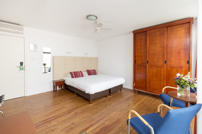 Imagen de la habitación del Hotel City Leiden. Foto 15