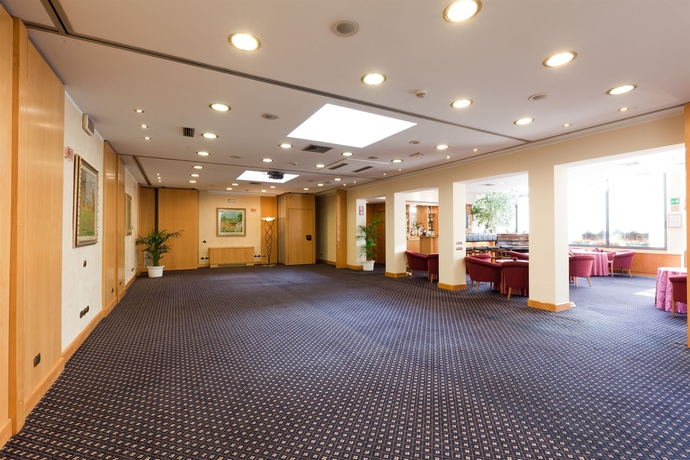 Imagen de los interiores del Hotel City Life Hotel Poliziano - By R Collection Hotels. Foto 13