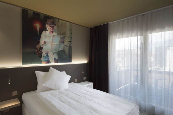 Imagen de la habitación del Hotel City Locarno, Design and Hospitality. Foto 8