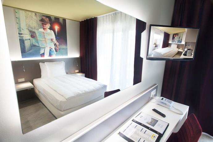 Imagen de la habitación del Hotel City Locarno, Design and Hospitality. Foto 9