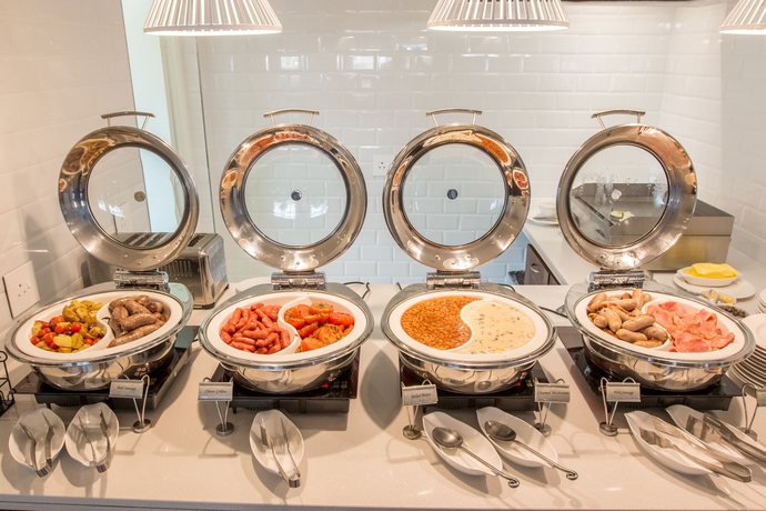 Imagen del bar/restaurante del Hotel City Lodge Eastgate. Foto 3