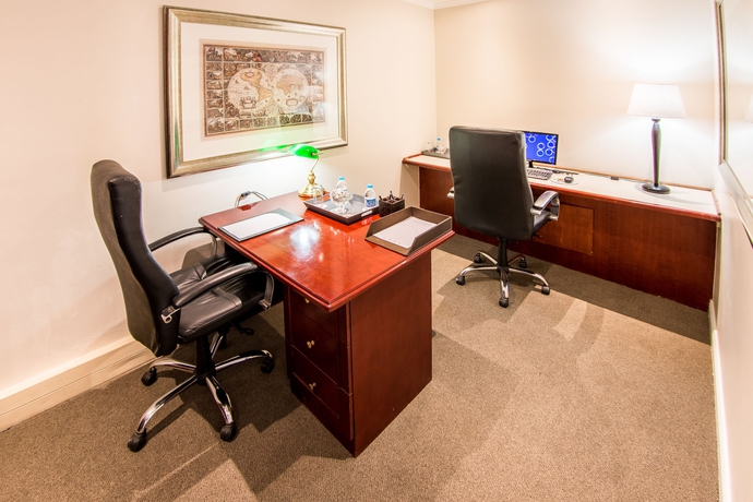 Imagen de los interiores del Hotel City Lodge Eastgate. Foto 16