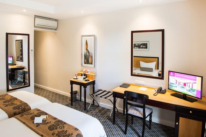 Imagen de la habitación del Hotel City Lodge Grandwest. Foto 7