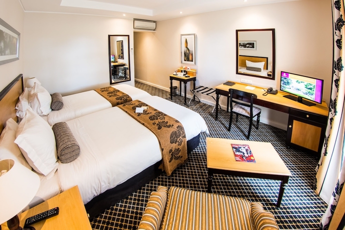 Imagen de la habitación del Hotel City Lodge Grandwest. Foto 8