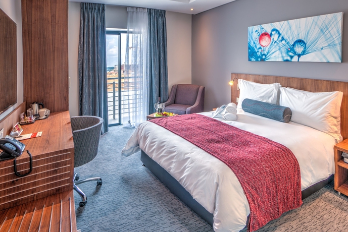 Imagen de la habitación del Hotel City Lodge Waterfall City. Foto 9