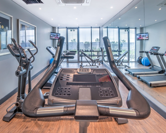 Imagen de los interiores del Hotel City Lodge Waterfall City. Foto 17