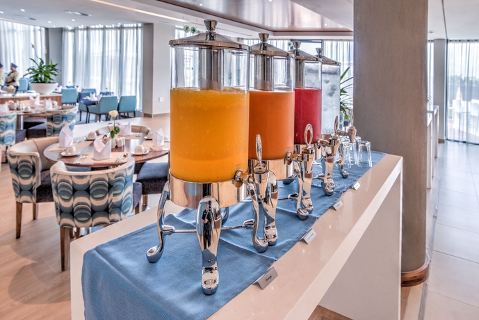 Imagen del bar/restaurante del Hotel City Lodge Waterfall City. Foto 3