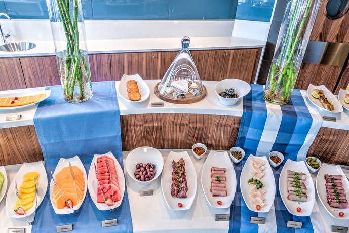 Imagen del bar/restaurante del Hotel City Lodge Waterfall City. Foto 4