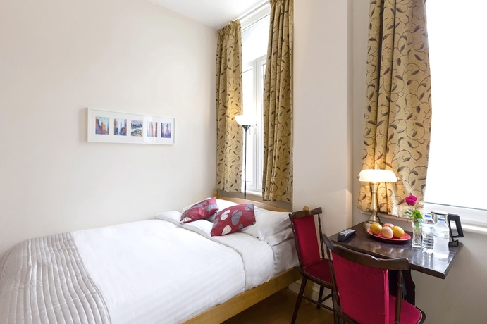 Imagen de la habitación del Hotel City London. Foto 3
