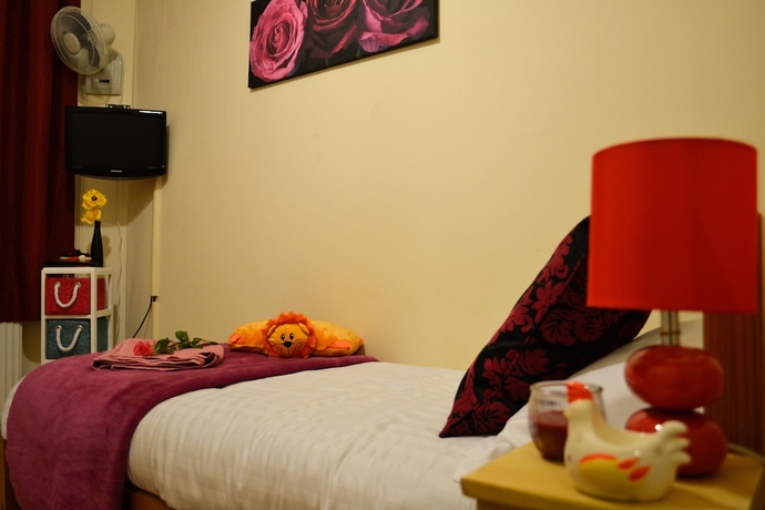 Imagen de la habitación del Hotel City London. Foto 5