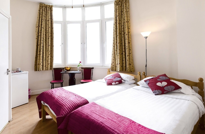 Imagen de la habitación del Hotel City London. Foto 8