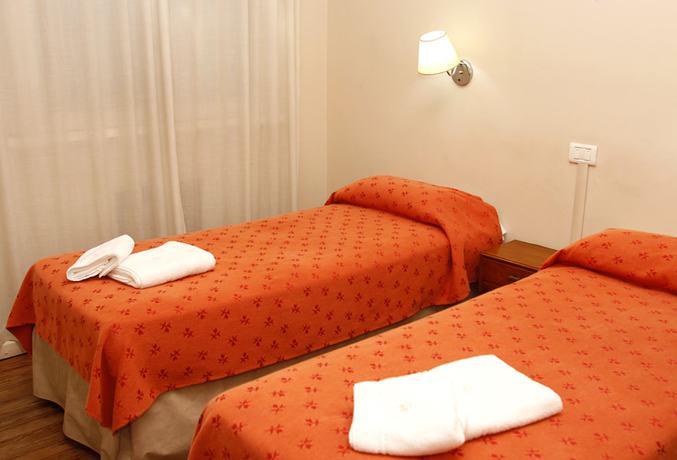 Imagen de la habitación del Hotel City Mar Del Plata. Foto 7