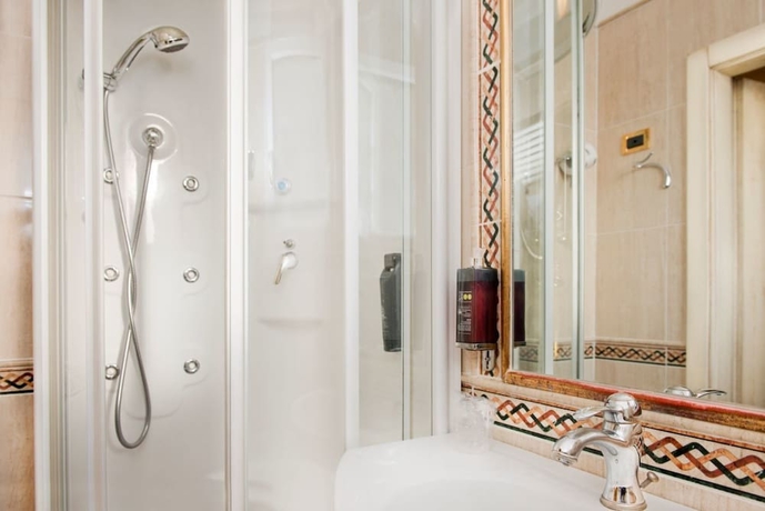 Imagen de la habitación del Hotel City, Montesilvano. Foto 12