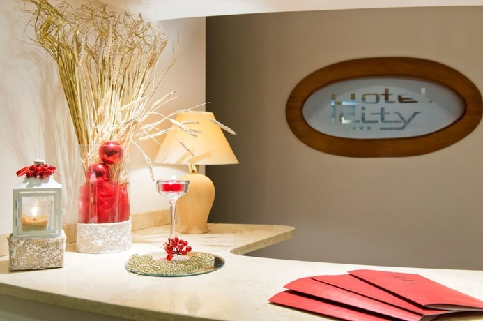 Imagen del bar/restaurante del Hotel City, Montesilvano. Foto 5