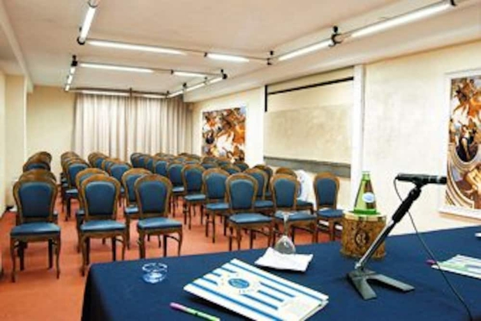 Imagen de los interiores del Hotel City, Montesilvano. Foto 16