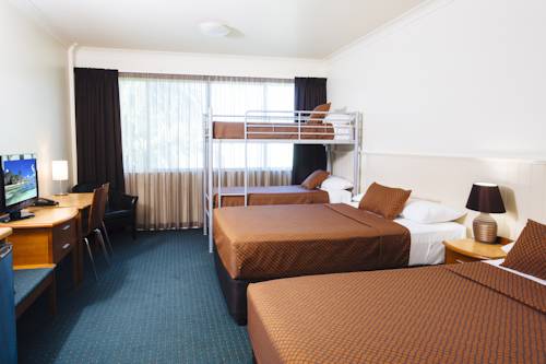 Imagen de la habitación del Hotel City Oasis Inn. Foto 4