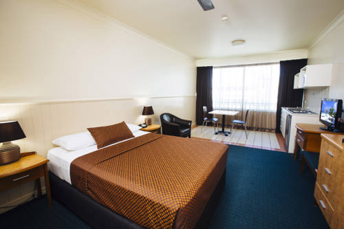 Imagen de la habitación del Hotel City Oasis Inn. Foto 6