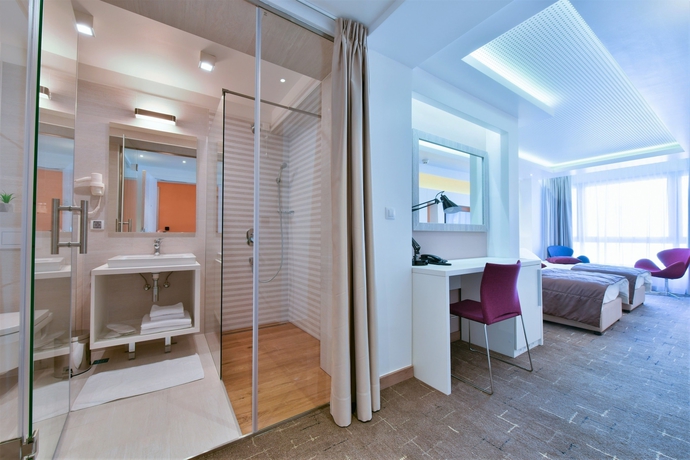 Imagen de los interiores del Hotel City One Diamond. Foto 17