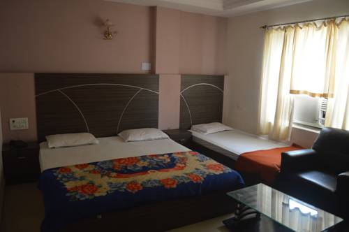 Imagen de la habitación del Hotel City Palace, Brahmapur. Foto 1