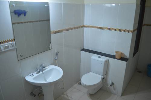 Imagen de la habitación del Hotel City Palace, Brahmapur. Foto 3