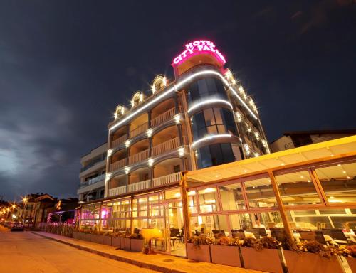 Imagen general del Hotel City Palace, Ohrid. Foto 2