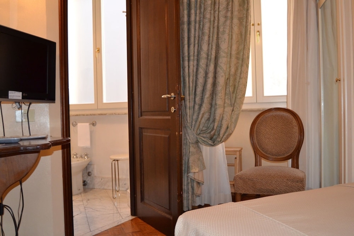 Imagen de la habitación del Hotel City Palazzo Dei Cardinali. Foto 15