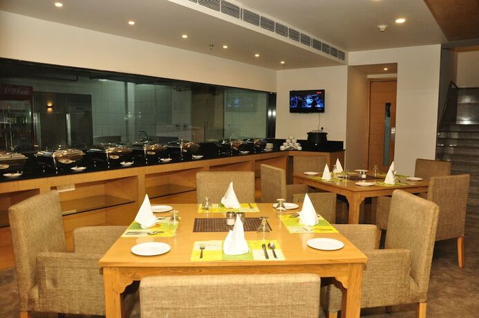 Imagen del bar/restaurante del Hotel City Park, Amritsar. Foto 2