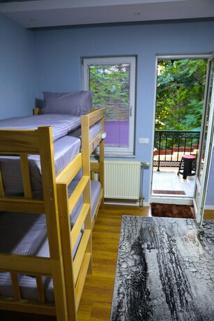 Imagen de la habitación del Hotel City Park Hostel. Foto 20
