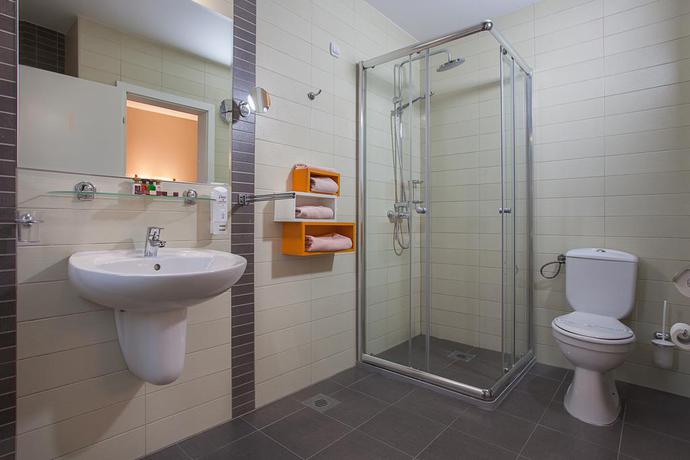 Imagen de la habitación del Hotel City Park, SKOPJE. Foto 8