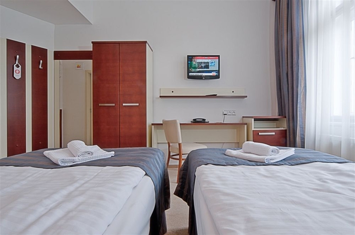 Imagen de la habitación del Hotel City Partner Gloria. Foto 5