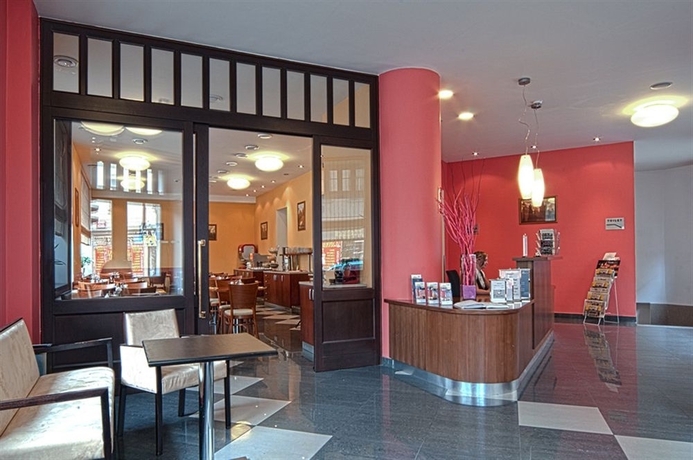 Imagen de los interiores del Hotel City Partner Gloria. Foto 15