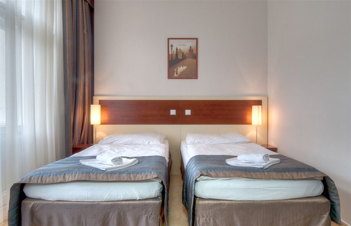 Imagen de la habitación del Hotel City Partner Gloria. Foto 7