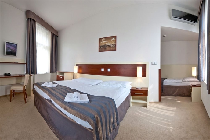 Imagen de la habitación del Hotel City Partner Gloria. Foto 10