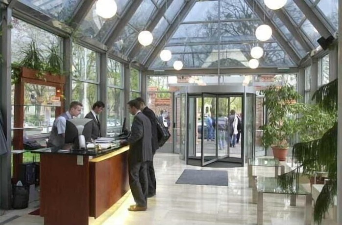 Imagen general del Hotel City Partner Park Pelikan. Foto 13
