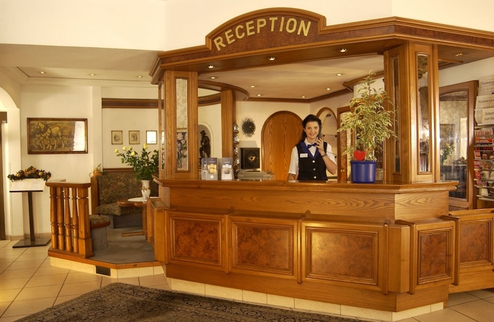 Imagen de los interiores del Hotel City Partner Strauss. Foto 19