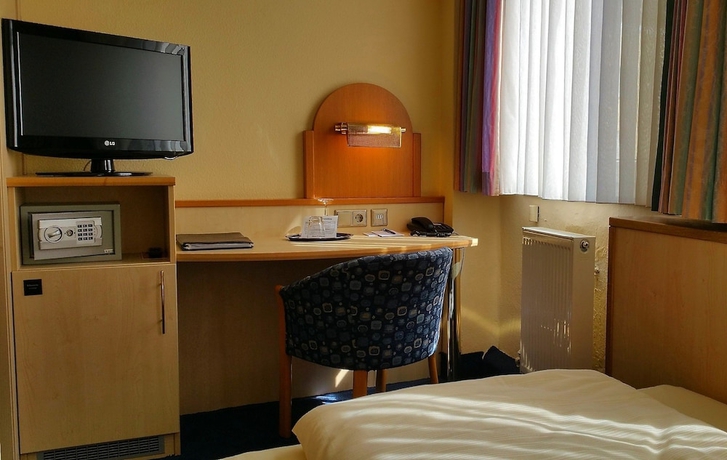 Imagen de la habitación del Hotel City Partner Strauss. Foto 16