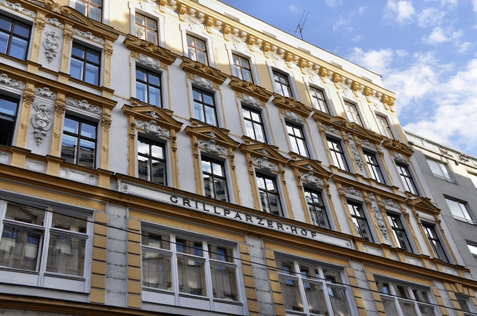 Imagen de los exteriores del Hotel City Pension - Self Check-in. Foto 14