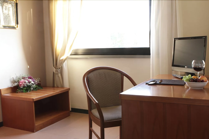 Imagen de la habitación del Hotel City, Piacenza. Foto 7